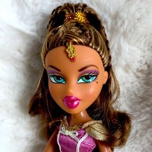 MGA bratz doll 2001, “Yasmin Genie” clothed in her genie outfit and head tassel!